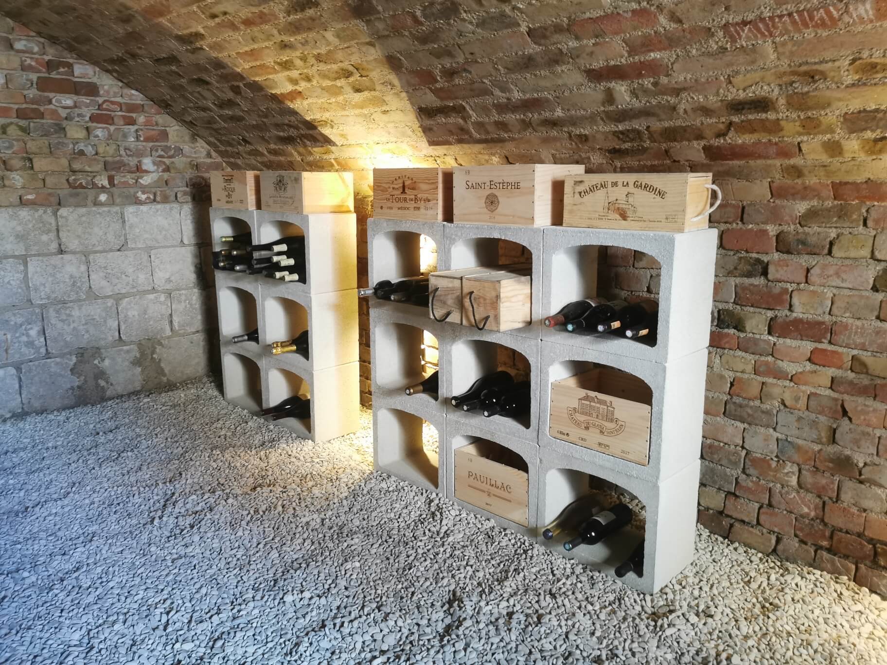 stockage bouteilles et caisses à vin pour particulier, caviste et restaurant
