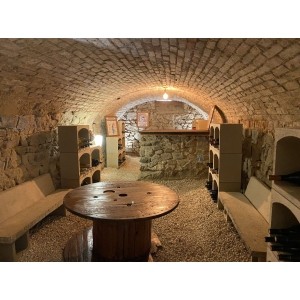 Casier à vin pour ranger ses bouteilles dans une cave enterrée.