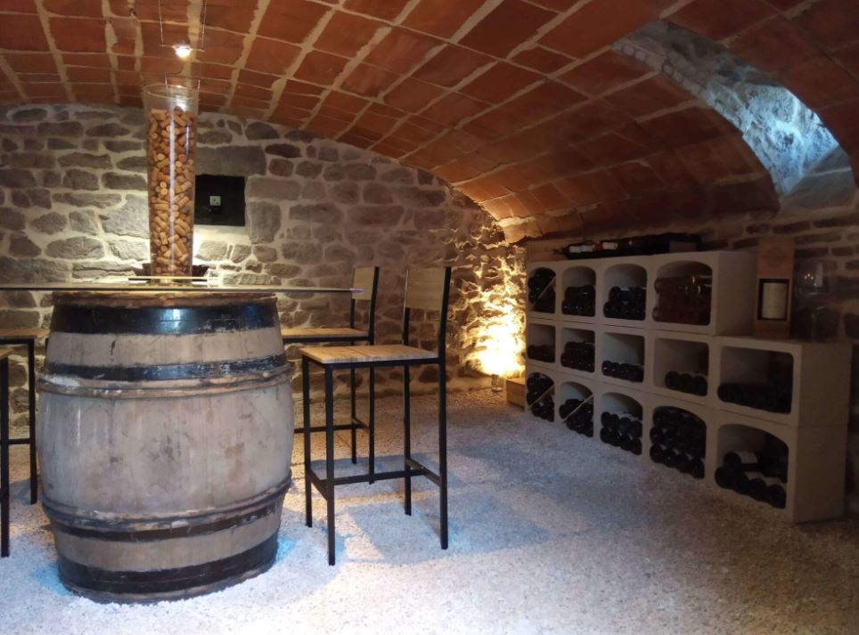 Comment aménager une cave à vin